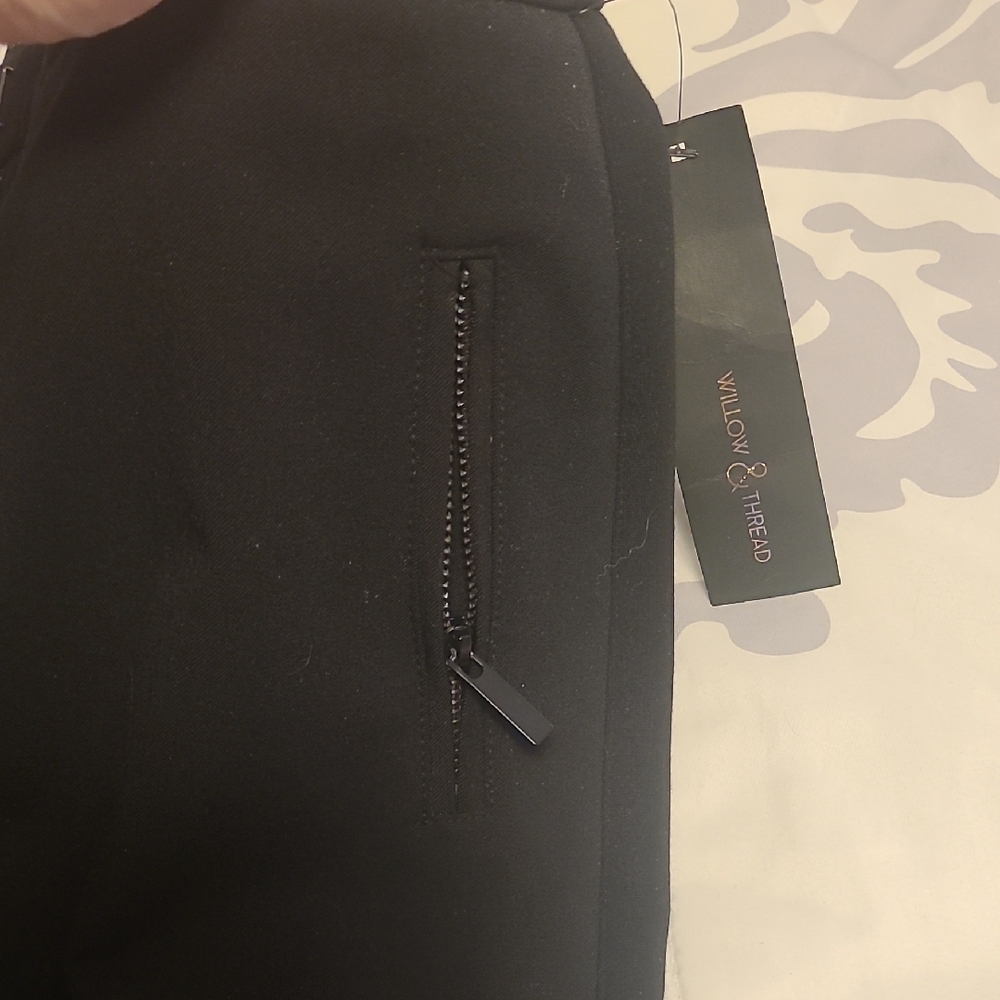Chic Black Trousers - Picture 4 of 6